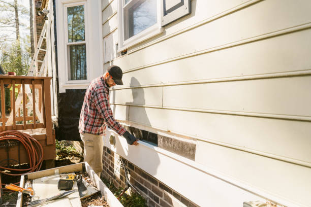 Trusted Emergency Siding Repair service in Julian, NC - Creative Siding